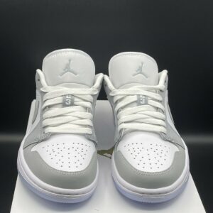 Giày Nike Wmns Air Jordan 1 Low 'White Wolf Grey' DC0774-105 - Ảnh 7