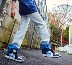 Giày Nike Air Jordan 1 Low 'University Blue' DC0774-041 - Ảnh 2