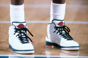 Giay Nike Air Jordan 2 Retro OG 'Chicago' DX4400-106