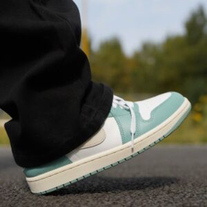 Giày Nike Air Jordan 1 Low 'White Cannon' DC0774-138 - Ảnh 4