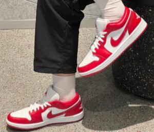 Giày Nike Air Jordan 1 Low 'Red White' 553558-166 - Ảnh 2