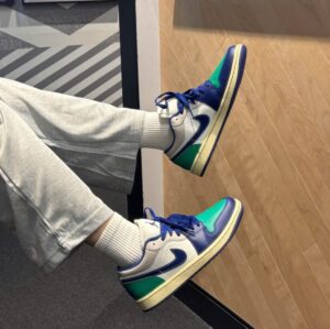 Giày Nike Air Jordan 1 Low 'Deep Royal Blue' 553558-147 - Ảnh 3